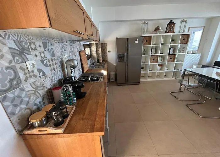 Sea And Sun Luxury Apartment