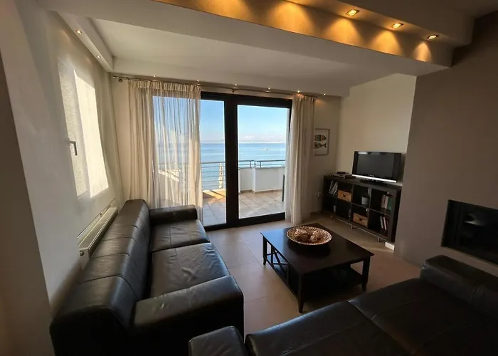 Sea And Sun Luxury Apartment