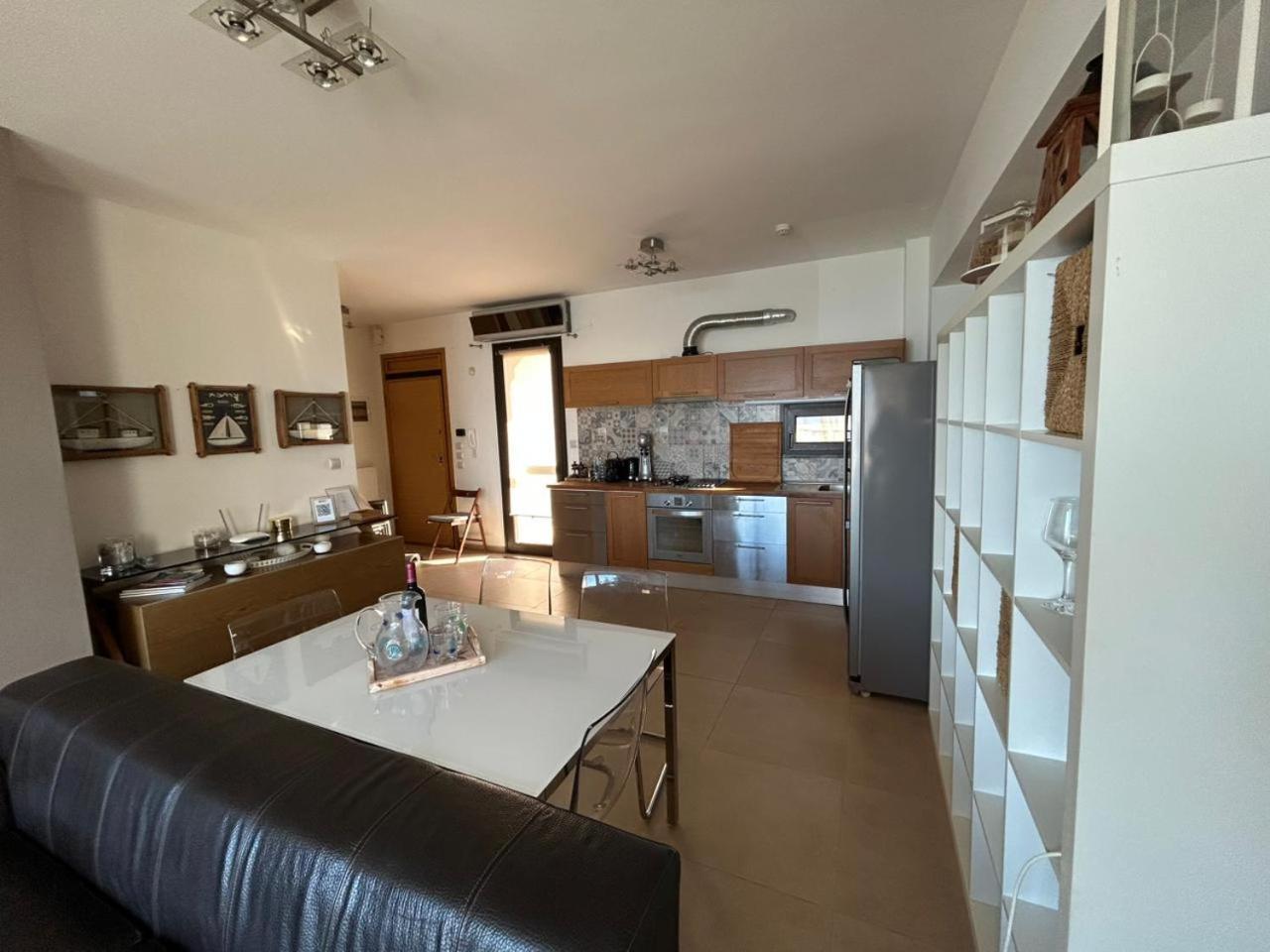Sea And Sun Luxury Apartment