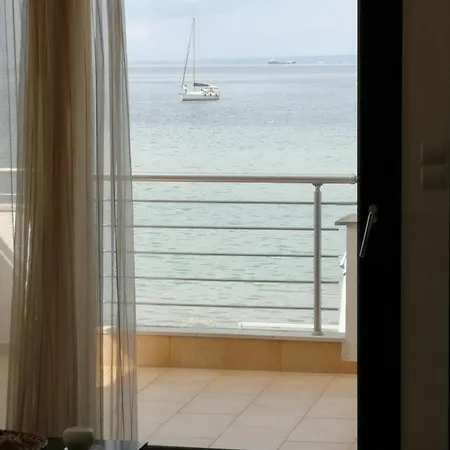 Sea And Sun Luxury Apartment Neo Epivates Exterior foto